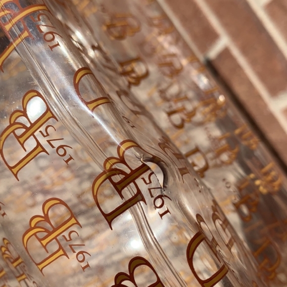 👀Dooney and Bourke Vintage Acrylic Tote Bag👀 - Picture 14 of 16